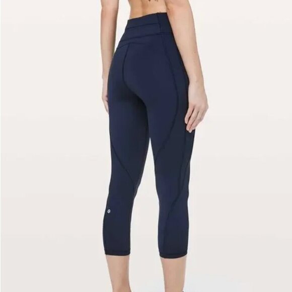 Lululemon Time To Sweat Crop *23" True Navy size 6 - Picture 1 of 11